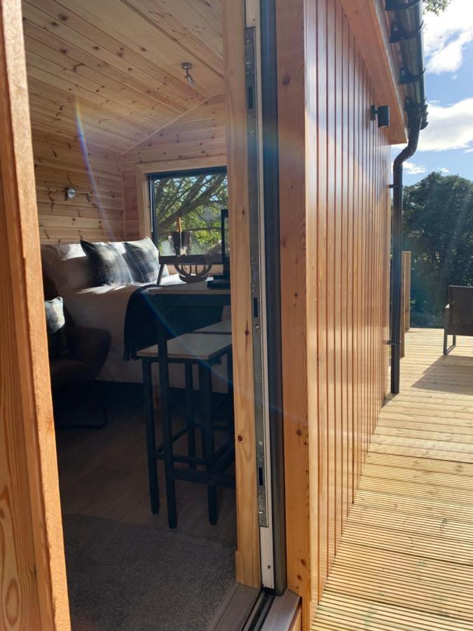 River Huts, Highland River Retreat With Hot Tub อินเวอร์เนส ภายนอก รูปภาพ