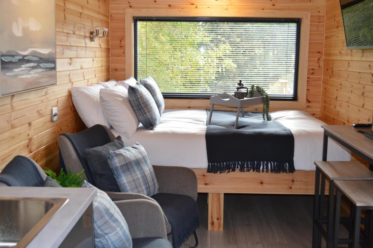 River Huts, Highland River Retreat With Hot Tub อินเวอร์เนส ภายนอก รูปภาพ