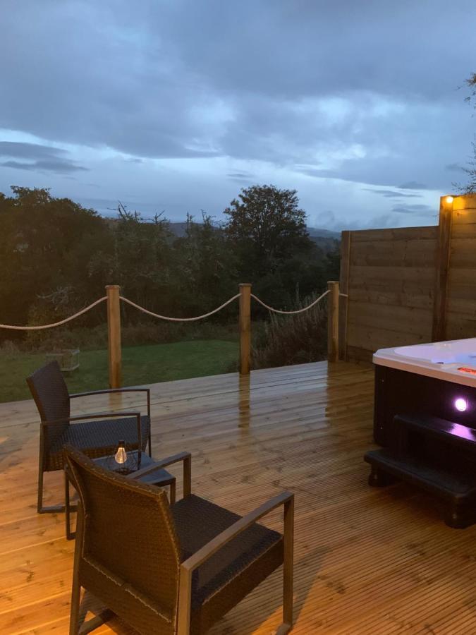 River Huts, Highland River Retreat With Hot Tub อินเวอร์เนส ภายนอก รูปภาพ